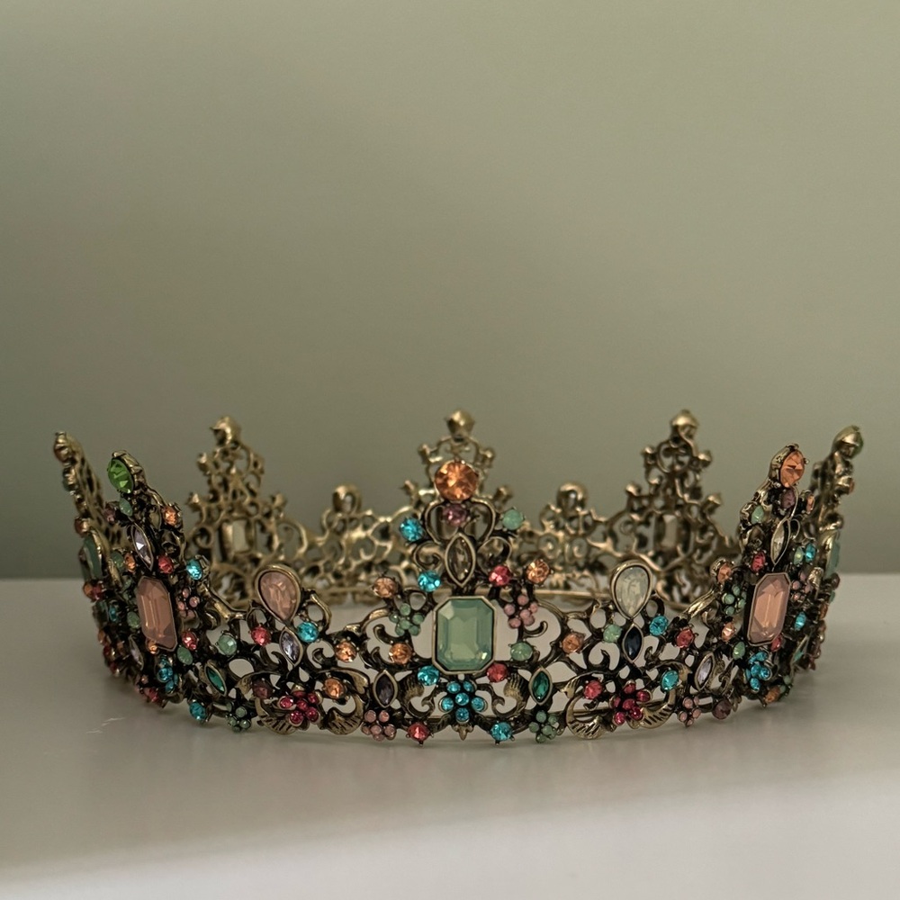 Multi-color tiara crown
